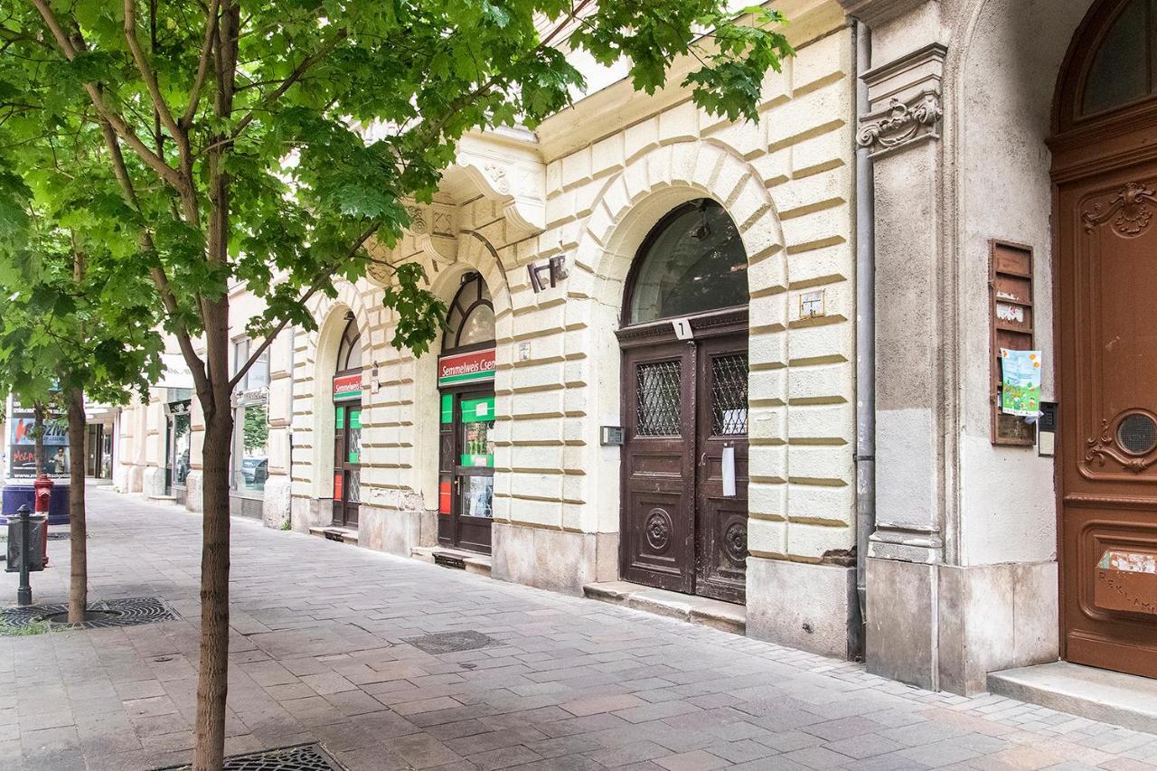 Real Apartments Semmelweis II Budapeste Exterior foto